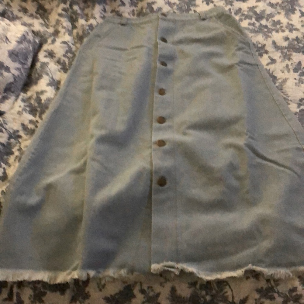 BOUTIQUE Raw Hem Light Wash Denim Button Up A Line Skirt